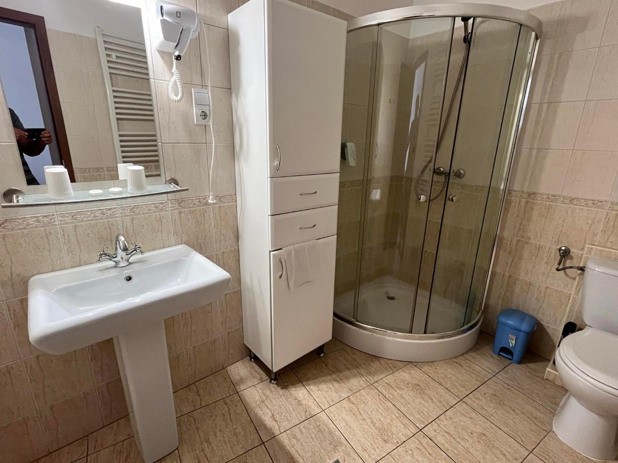 Brill Hotel Bekescsaba Quarto foto